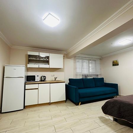 Boutique Apartments TTchernivtsi Extérieur photo